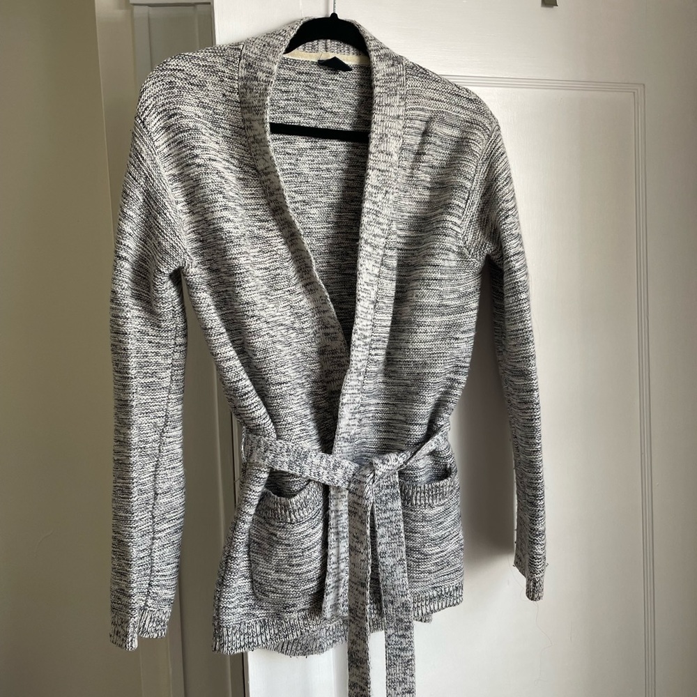 Gap cardigan